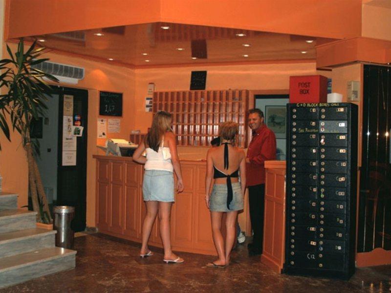 Morfeas Hotel 卡沃斯 外观 照片