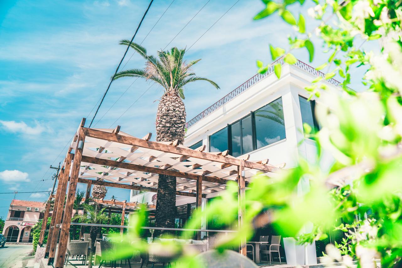 Morfeas Hotel 卡沃斯 外观 照片