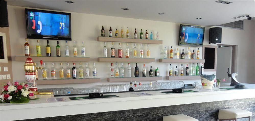 Morfeas Hotel 卡沃斯 外观 照片